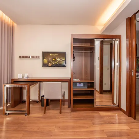 Hotel Eurostars 4*