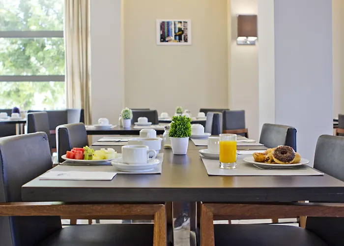 ユーロスターズ オポルト 4*